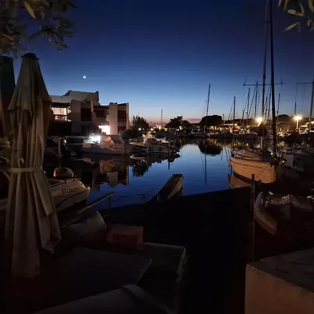 Marina Exceptionnelle - 8 Pers - 120 M2 Vue - Parentales - Cinema - Ponton Villa *