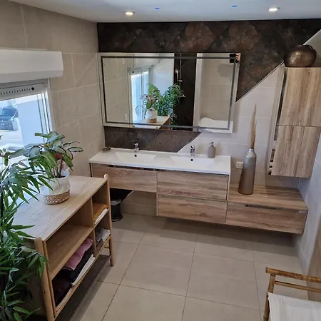 Vila Marina Exceptionnelle - 8 Pers - 120 M2 Vue - Parentales - Cinema - Ponton Le Grau-du-Roi