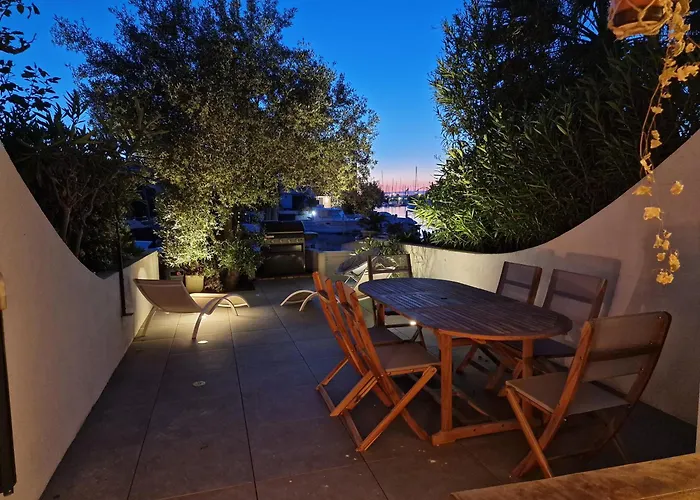 Marina Exceptionnelle - 8 Pers - 120 M2 Vue - Parentales - Cinema - Ponton